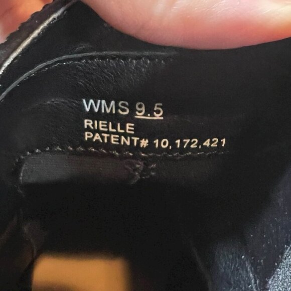 Dolce Vita Wedge Boots Rielle Size 9.5 Black Lug Sole Chelsea Pull On Booties - Picture 4 of 5